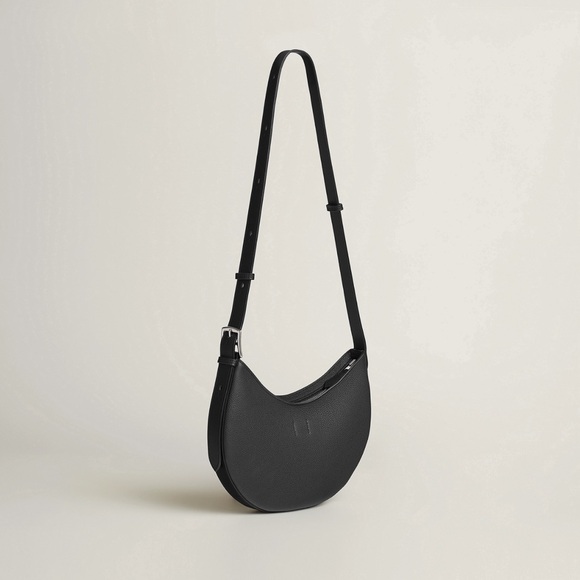 Black Leather Shoulder Bag - Picture 4 of 4